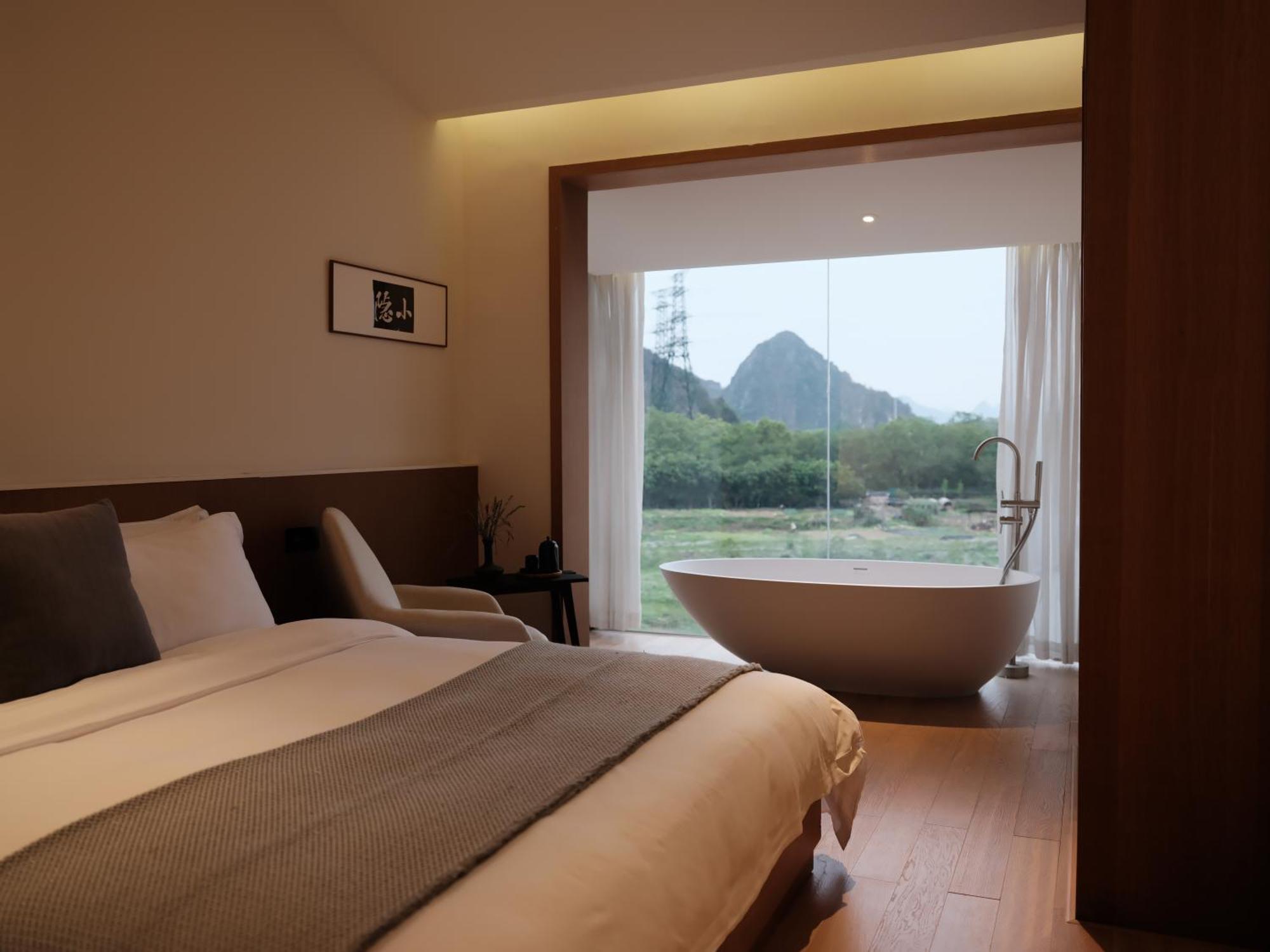 Guilin Bonjour Boutique Hotel- Free Pick Up Service Over 3 Nights Exterior photo